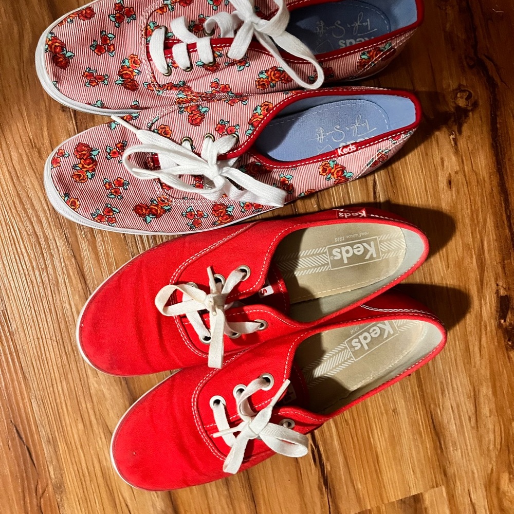SWIFTIES, listen UP!TS❤️13 KEDS Canvas Sneakers Casual Lace-Up👠👟❣️❗️🔴♦️🟥